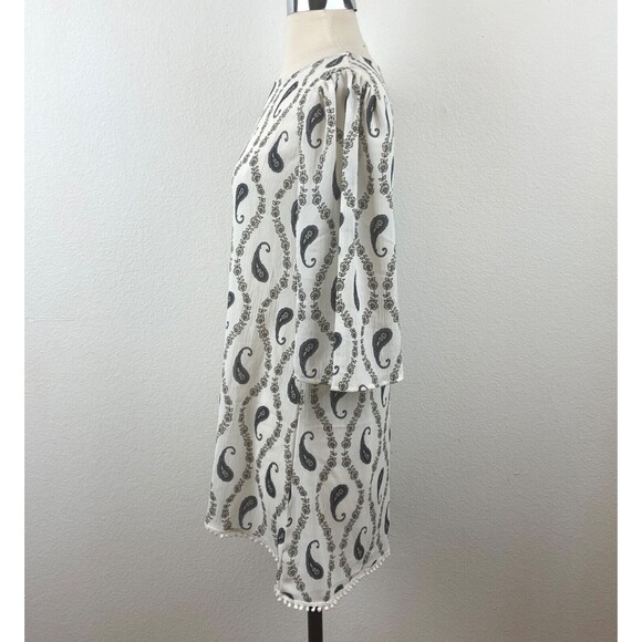 Yak & Yeti Tunic Blouse Top Small White Gray Paisley 3/4 Sleeves Boho Peasant - Picture 5 of 8